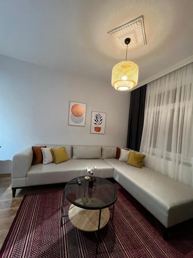 Peaceful And Perfectly Located Apartment In Cihangir Istanbul