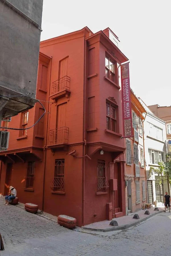 Peaceful And Perfectly Located Apartment In Cihangir Istanbul 0*,